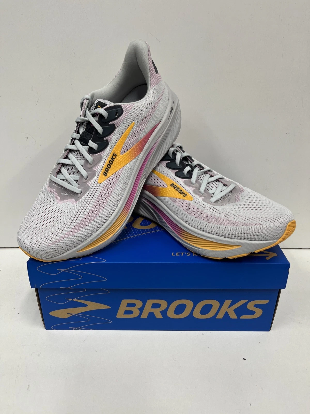 Brooks Ghost 17 -- Women's Running Shoes -- NEW
