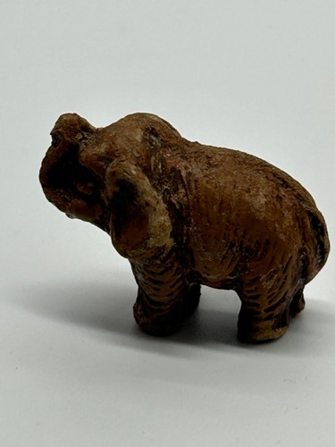 DOLLHOUSE MINIATURE Syrocco Wood ELEPHANT & Blue Glass Statue Figurine Shelf 1" - Picture 13 of 17