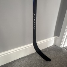 Bauer Vapor FlyLite Ice Hockey Stick P88 77 Flex Black/Blue Twitch Taper