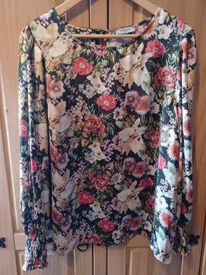 Ladies Soon Plus Size 20 Floral Top VGC