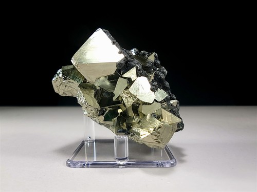 Pyrite & Sphalerite Crystal Cluster with Large Octahedron - Picture 2 of 8