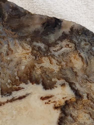 Large Graveyard Point Plume Agate Slab, Amazing Piece 11.8 Oz, 336 Gr - Picture 9 of 12
