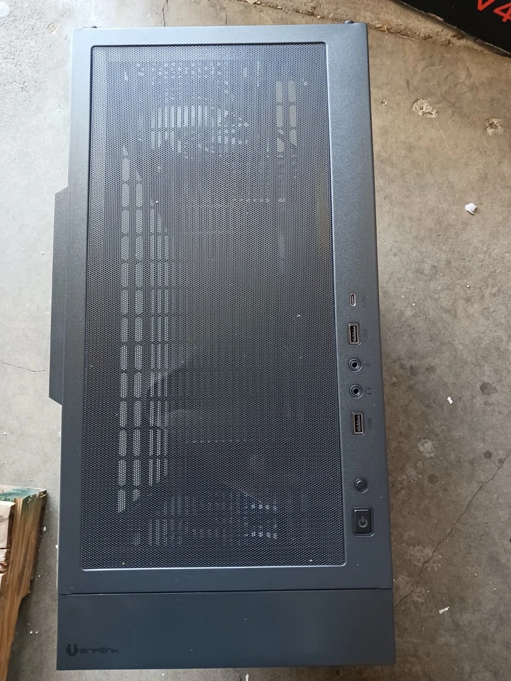 BitFenix Tracery EATX (up to 272mm) PC Gaming Case Black, GPU Length Support 410 - Image 4 of 4