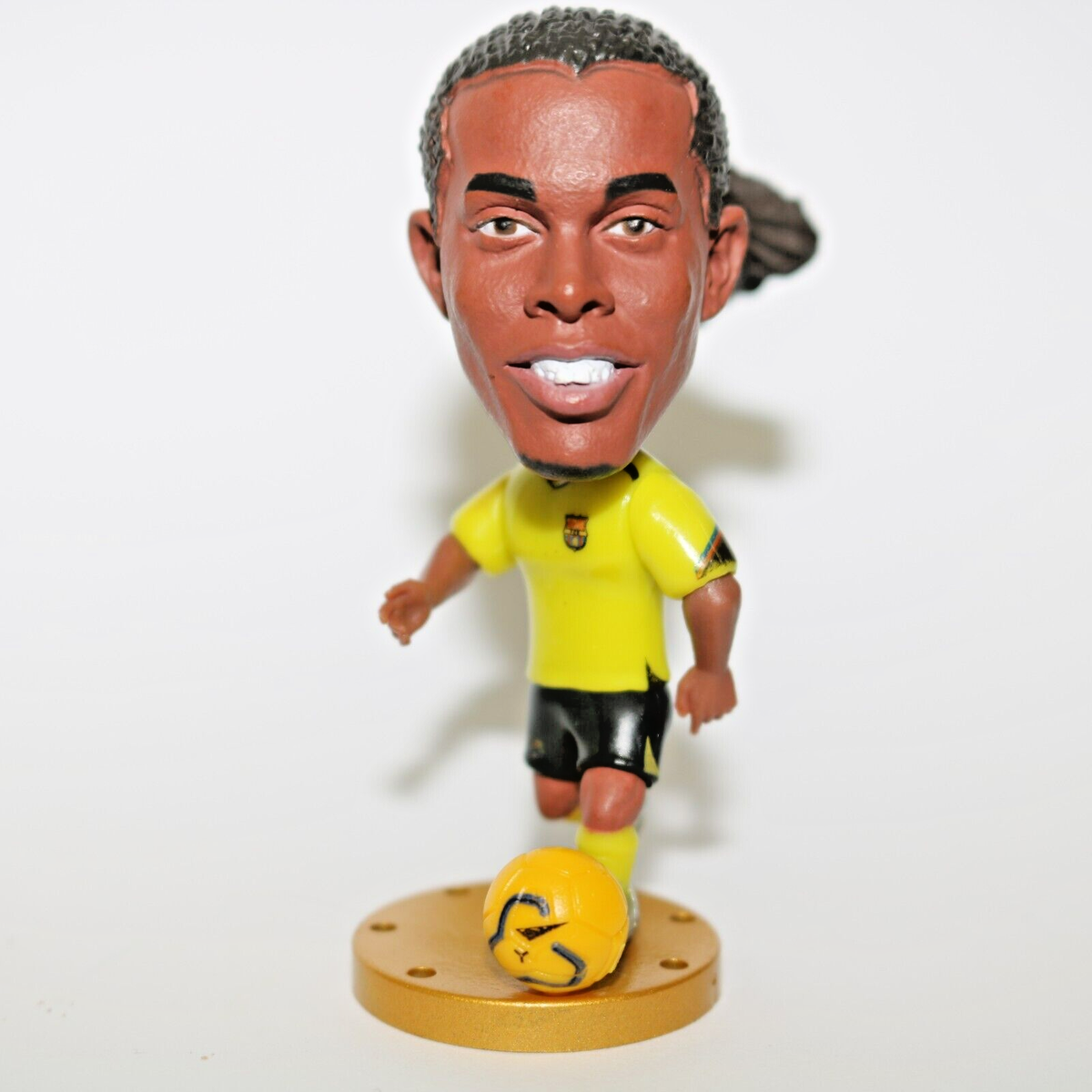 FC Barcelona Ronaldinho フィギュア 15cm FC Barcelona Ronaldinho フィギュア 15cm FC Barcelona Ronaldinho