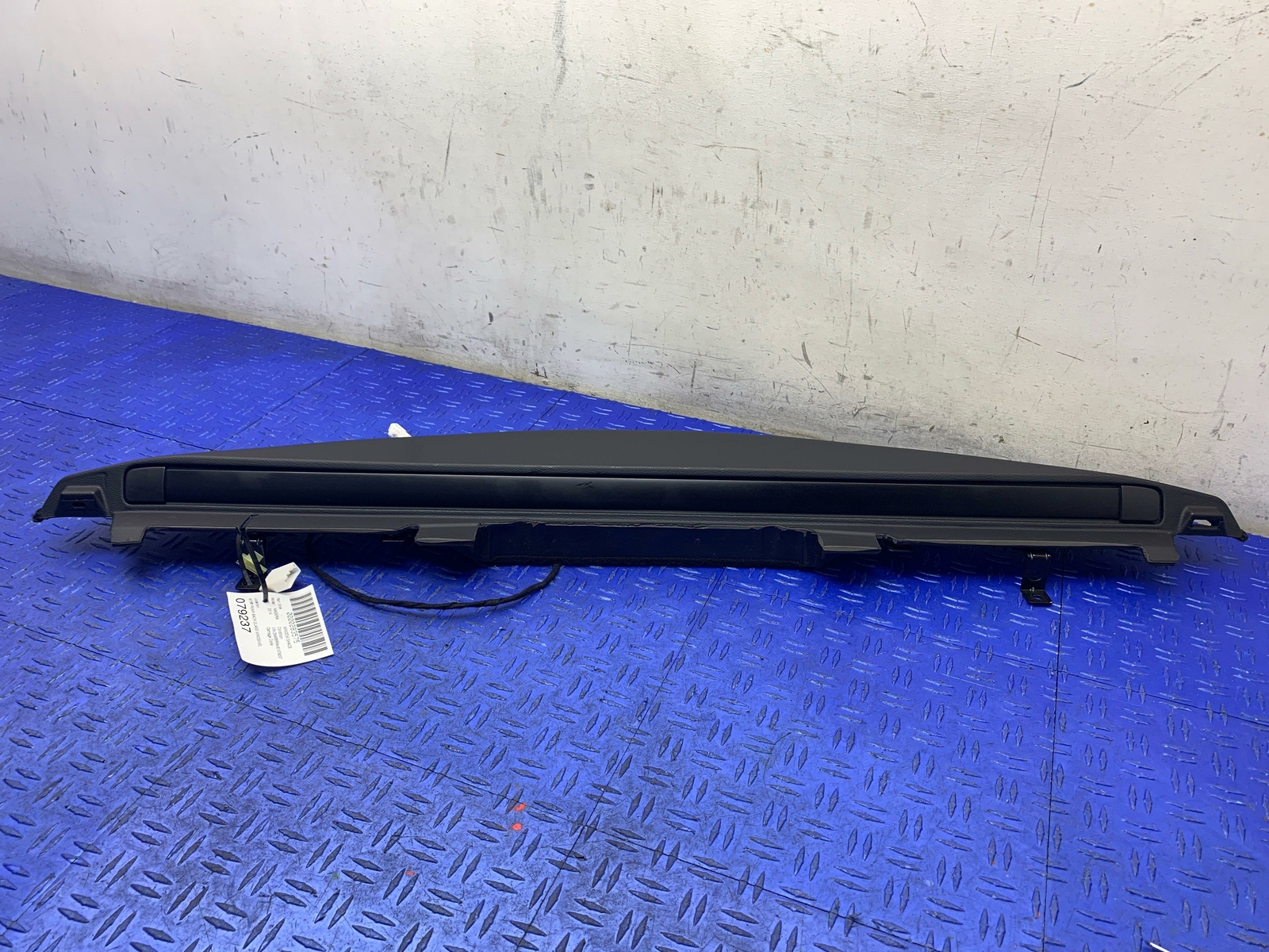 2013 - 2016 MASERATI QUATTROPORTE M156 REAR GLASS WINDOW SUNSHADE 670013813 OEM