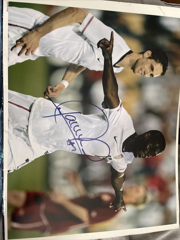 Maurice Edu Team USA USMNT soccer Autographed Signed 8x10 Photo COA