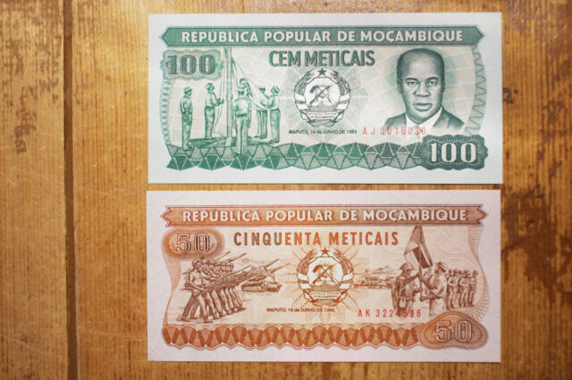 Set of 2 diff. Mozambique 1980's 50 & 100 Met Au-Unc