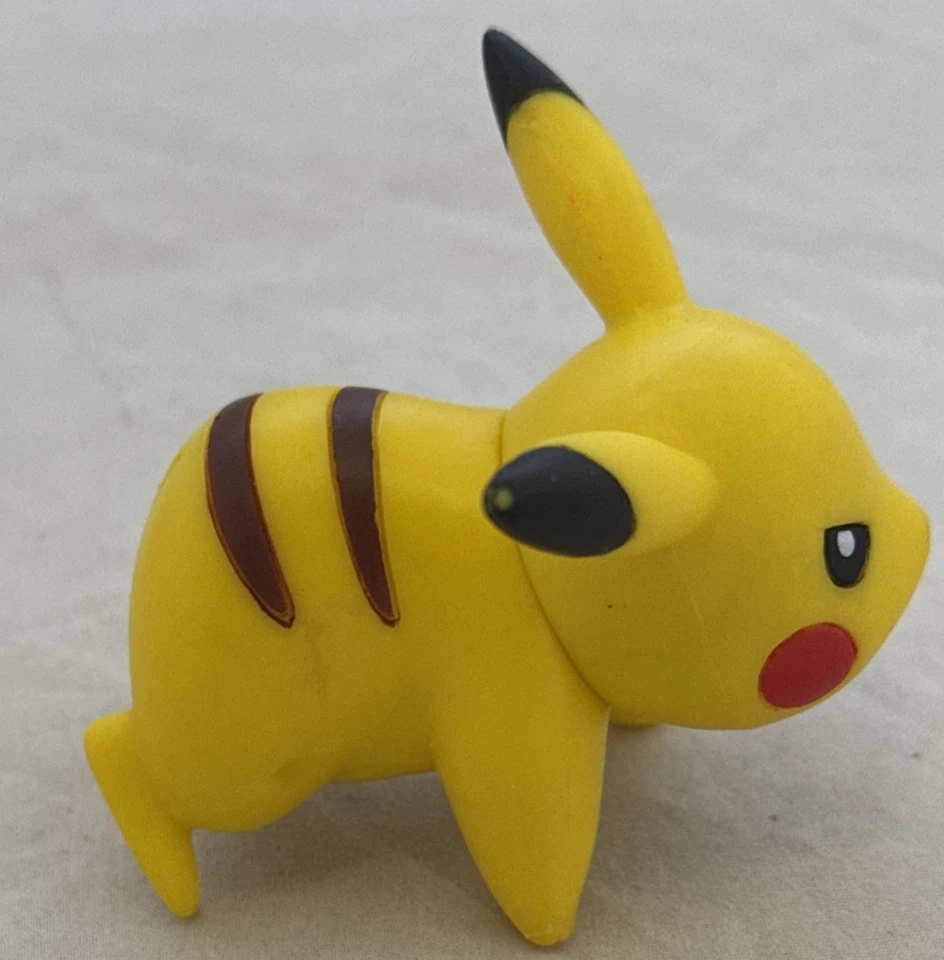 Pokemon Figure Lot Pikachu Blaziken Psyduck Golduck Grovyle Poochyena Set - Image 4 of 4