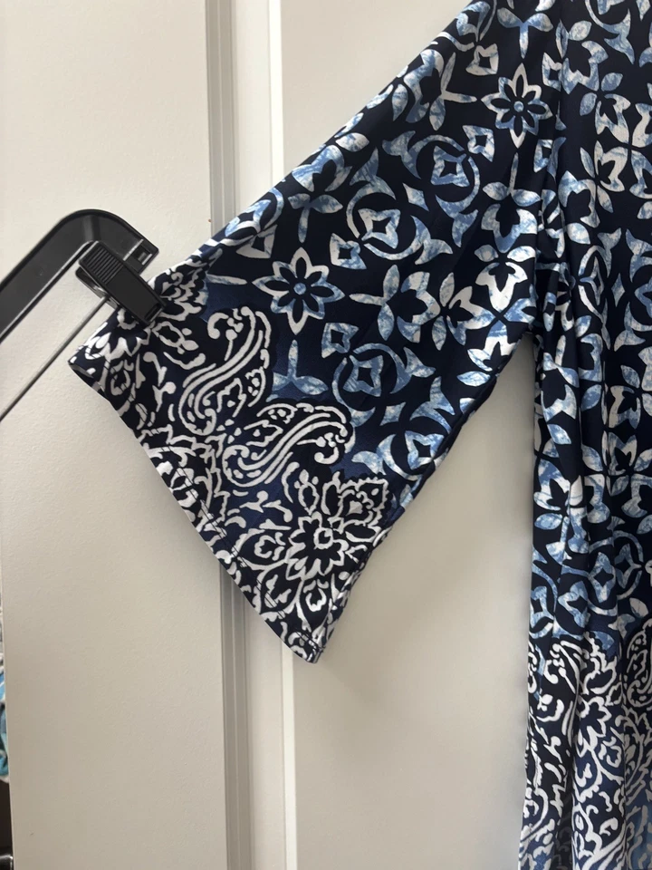 Blusa túnica Susan Graver cuello en V manga 3/4 Foto 4 de 4