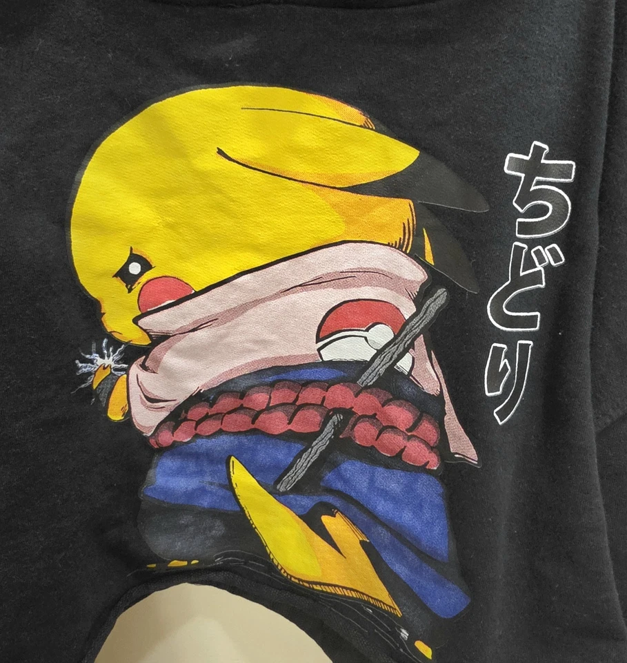 Jóvenes Niñas - Pokémon Samurai Pikachu Crop Top Sudadera con Capucha - Estilo Celebridad - Negro Foto 2 de 4