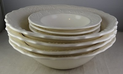 Canonsburg American Traditional - 4 Round Vegetable Bowls + 3 Fruit Bowls