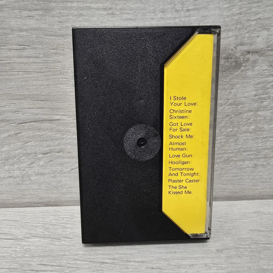 Kiss - Love Gun Cassette Tape 1st UK Release 1977 Casablanca Collectors Scarce  - Image 2 of 4