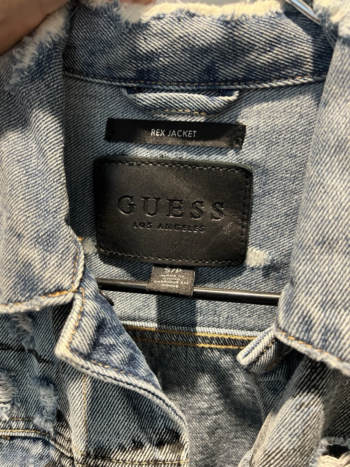 Vintage GUESS Palm Tree/Denim Jacket size S RARE! - product detail image 3