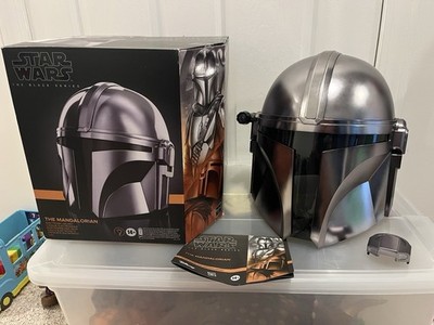 Hasbro Star Wars Black Series The Mandalorian Electronic Helmet Movie ToyReplica