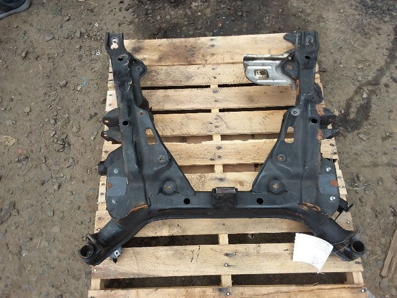08-10 BMW 528i 535i E60 Front Crossmember Subframe Frame Beam  Cradle OS
