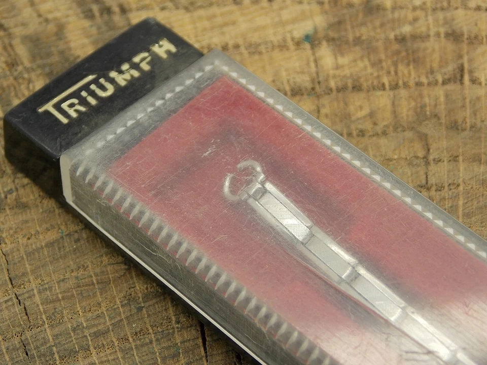Triumph Vintage Expansion Stainless Steel Ladies Watch Band Ring End NOS Unused Foto 4 de 4
