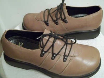 dansko lace up clogs