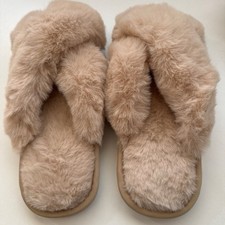 New in Package Faux Fur Crossband Slide Slippers, Taupe, Size 7/8 EU 38-39