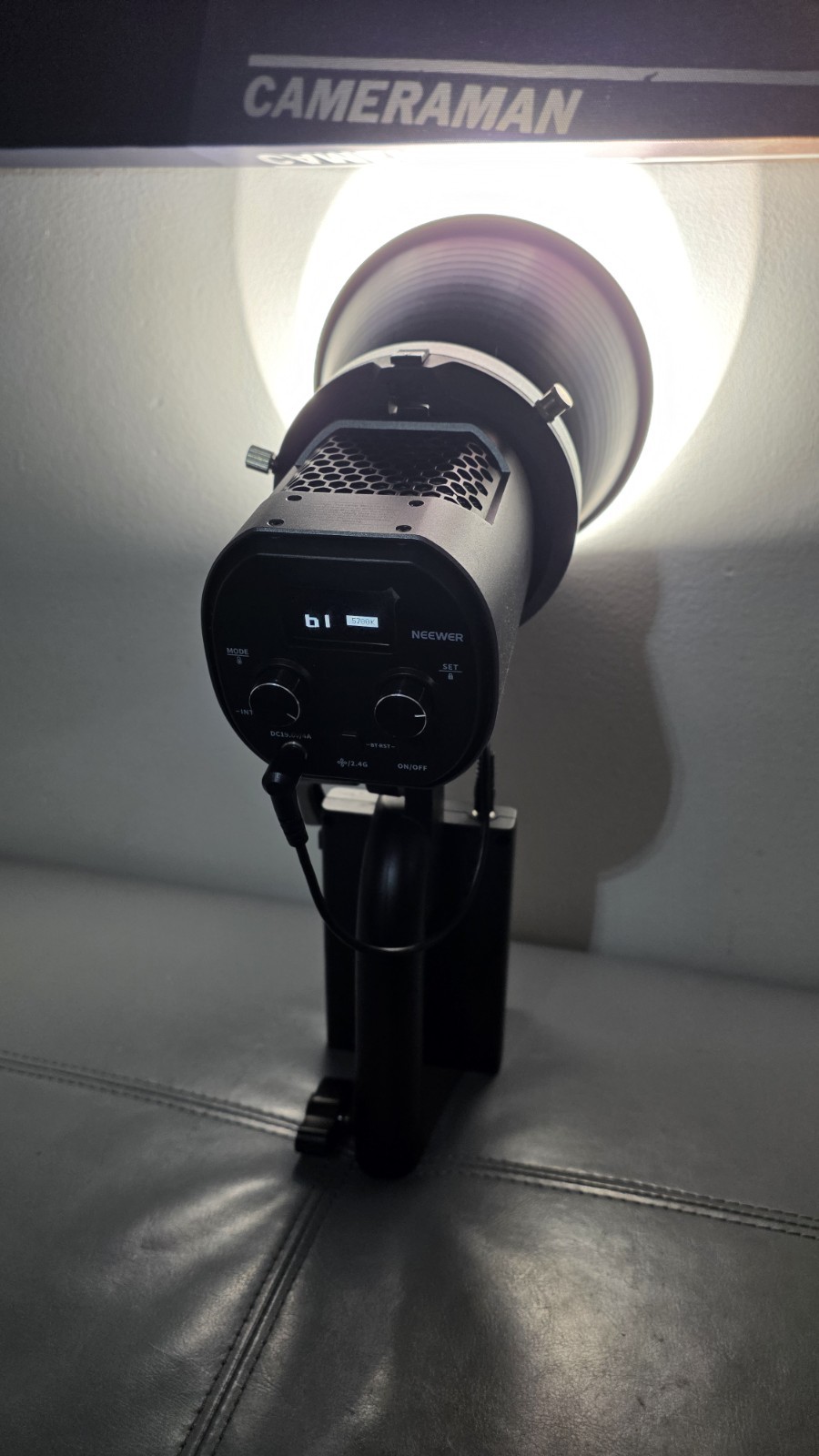 NEEWER MS60B 65W LED Light w/App, Bowens Mount, 2700K-6500K, Silver