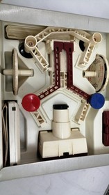 NINNTENNDO HFC-012/HVC-GYS Famicom Robot Gyro Set