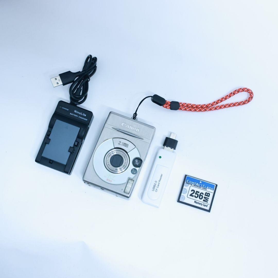 Canon IXY Digital 300 Compact Camera with Battery Charger and Card Reader