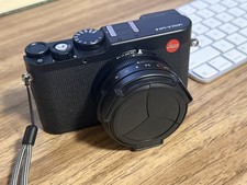 Leica D-Lux 8 Digital Camera   Excellent Condition  Low Use  Original Accessories