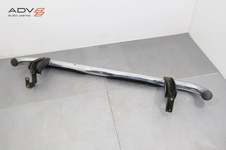 2009 HUMMER H3 RIGHT PASSENGER SIDE RUNNING BOARD NERF BAR STEP PAD OEM - Image 3 of 4