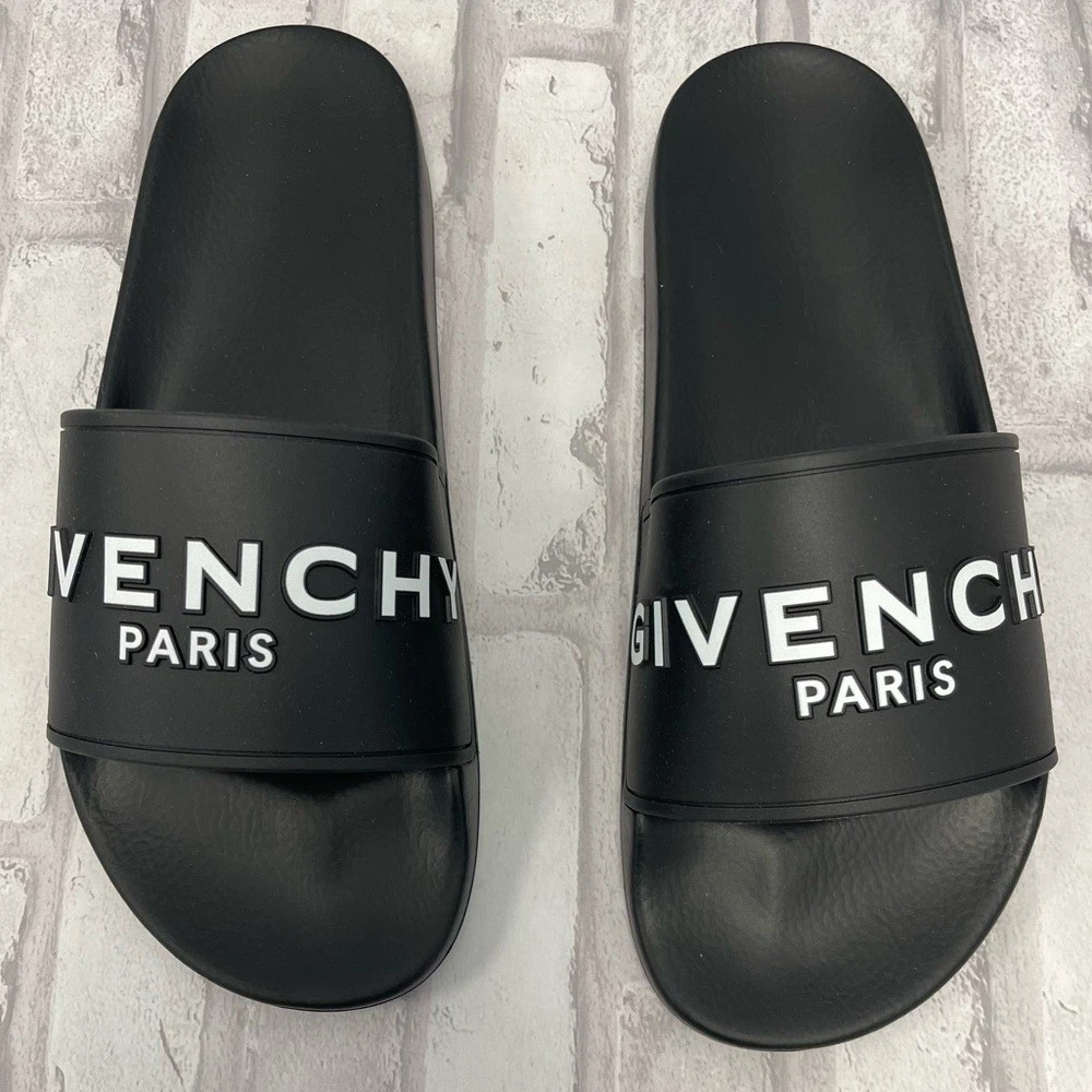 Givenchy Men\'s Logo Slide Sandals in Black and White - Size 9 - NWT Givenchy - Slide Flat Logo Sandals Black & White Size 9  main image 4