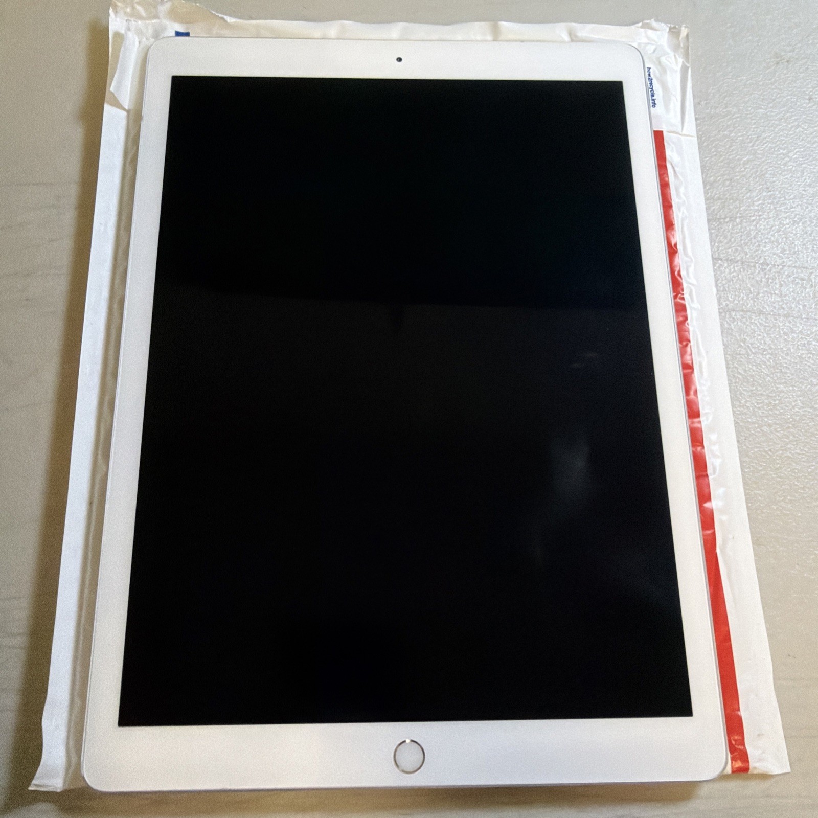 Apple iPad Pro 2nd Gen A1671 12.9" 64GB Wi-Fi + Cellular MPA62LL/A (For Parts)
