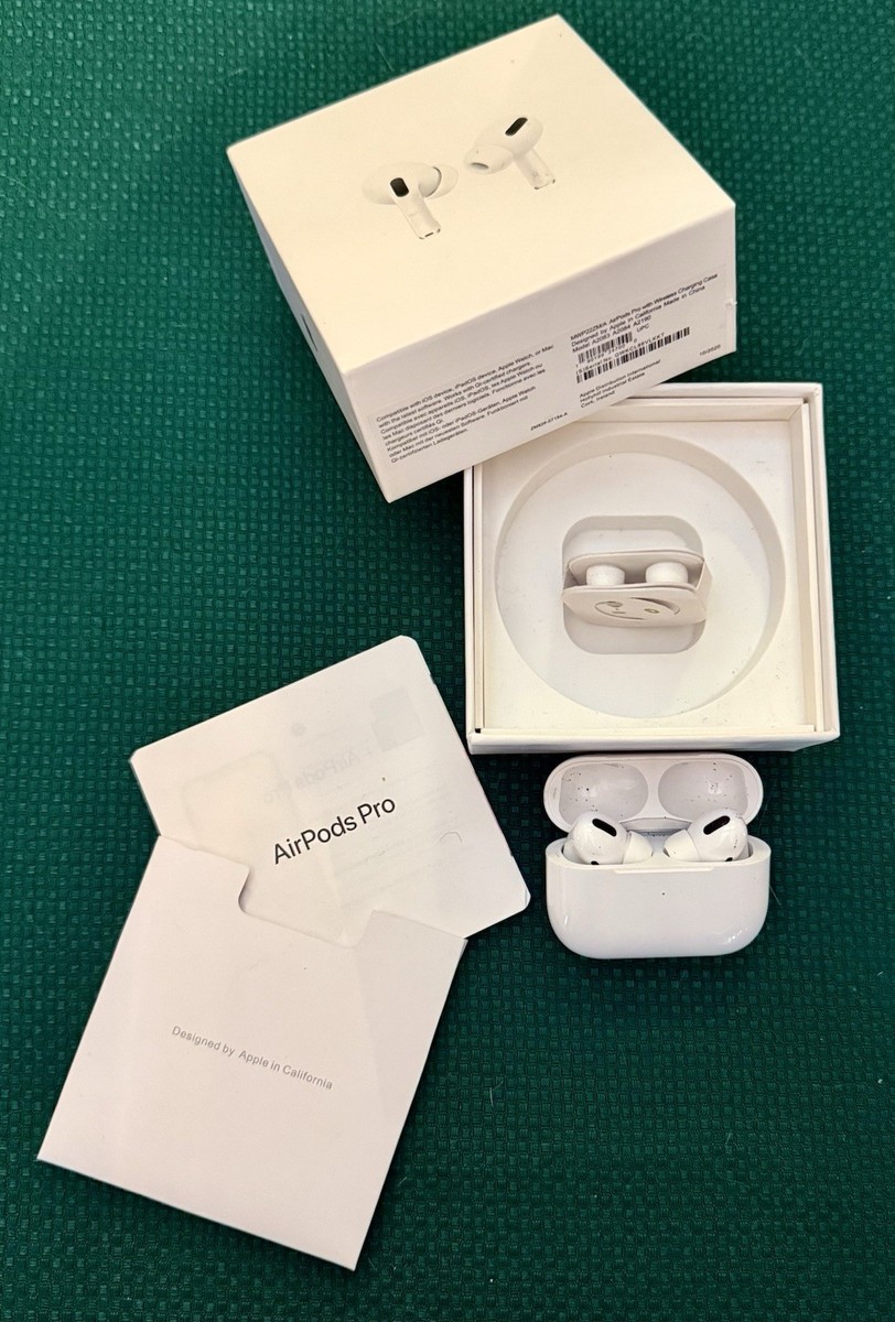 Apple AirPods Pro with MagSafe Wireless Charging Case White Bundle