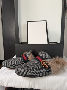 Gucci Black Men’s Fur Herringbone Slippers Gucci Herringbone Fur Web GG Mens Princetown Slippers 10  main image 4