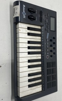 M-Audio Axiom 25 25-Key USB MIDI Keyboard Controller 8 Pads For Parts or Repair