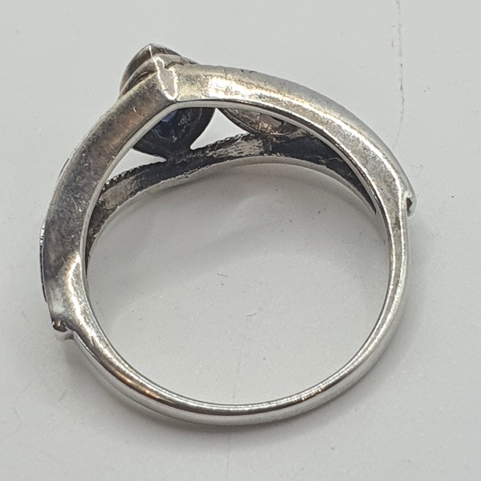 Photo 7 of Sterling Silver Cocktail Ring With Purple CZ Stone Size Q (R363)