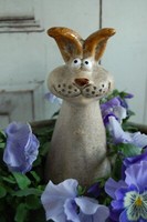 Sehr SüßEr Landhaus Zaunhocker Hase, Zaunfigur Aus Keramik, Gartendeko