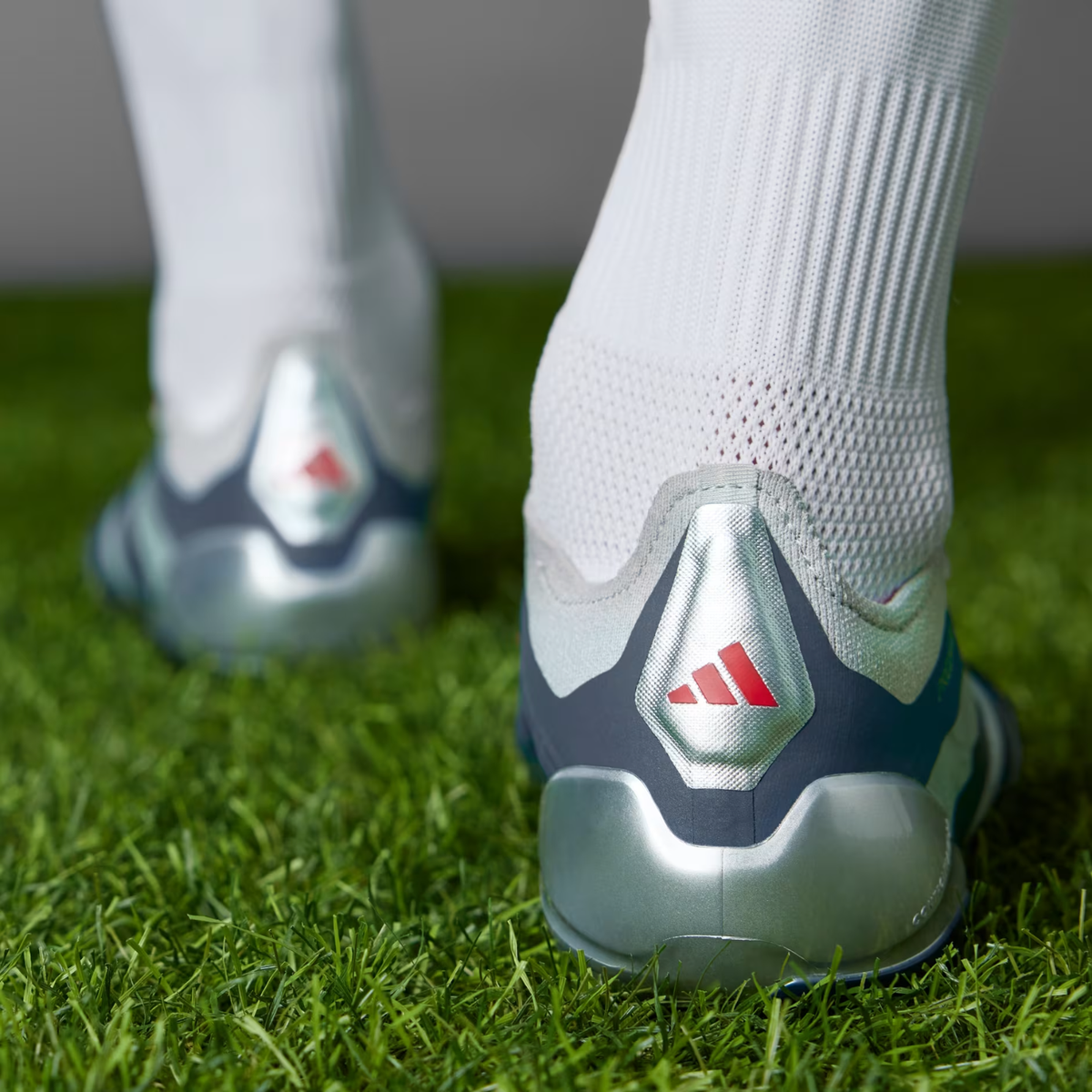 Size 11 - adidas Predator Elite Foldover Tongue FG Roteiro Size 11 - adidas Predator Elite Foldover Tongue FG Roteiro