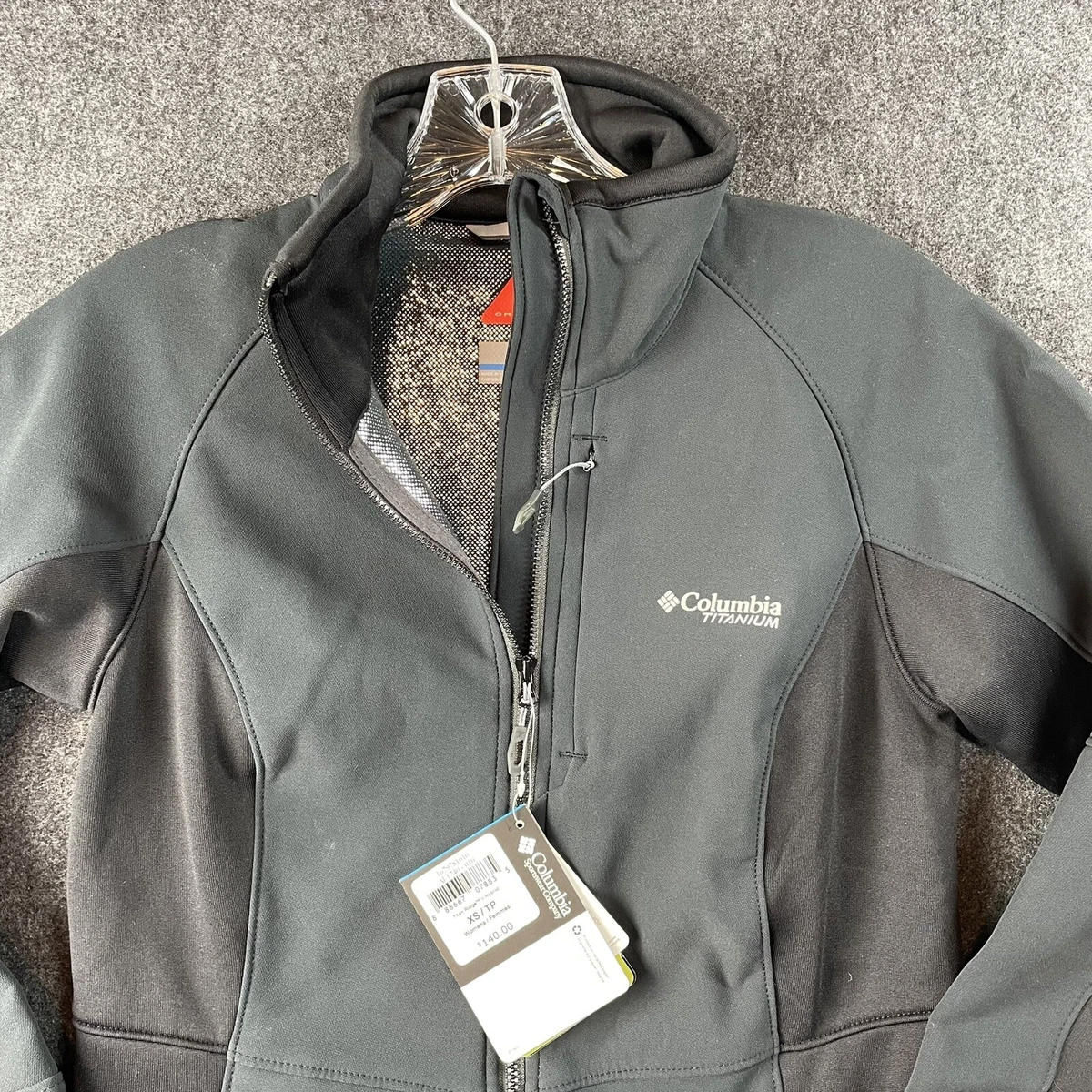 Columbia Titanium Women s Titan Ridge II Hybrid Jacket Black Size