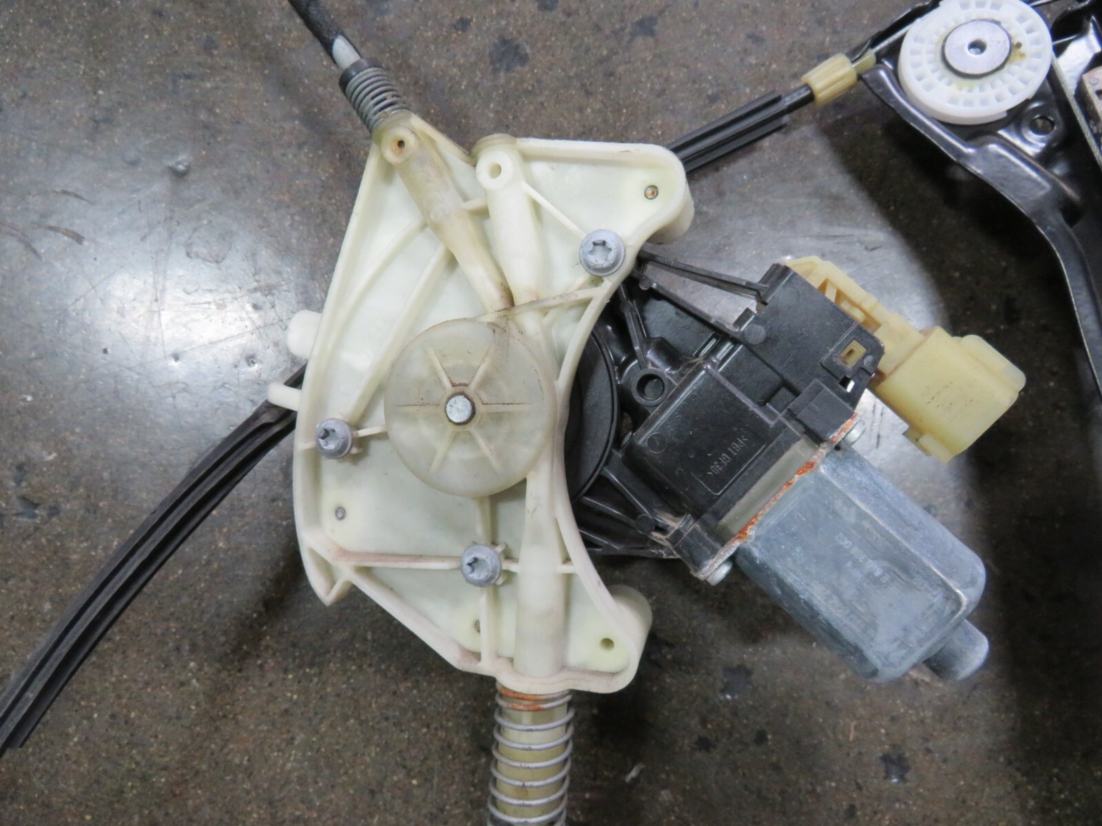 Maserati Ghibli, RH, Right, Front Door Window Regulator, Used, P/N 670009815
