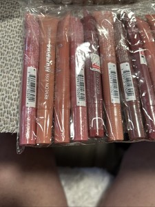 Revlon Kiss Plumping Lip Cream