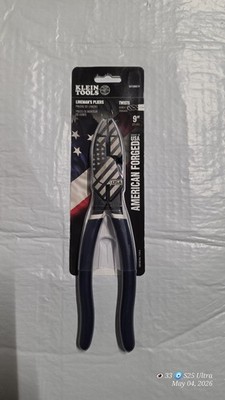   Klein Tools D213-9NE74 Limited Edition 9'' Linemans Pliers Old Glory US FLAG