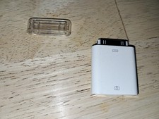 Apple iPad/iPod Camera Connection Kit - 30-Pin to USB A SD Card Reader