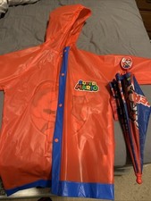 Nintendo Super Mario Kid Umbrella with Matching Raincoat Poncho for Boys Age 4-7