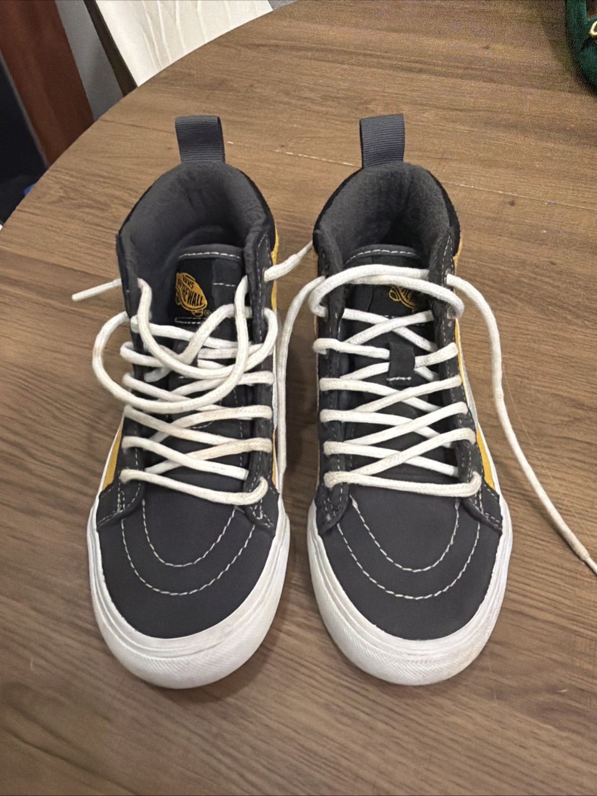 VANS Youth Boys High Top Shoes Size 1 Black Yellow Suede Fabric Sneakers Tennis thumbnail 2