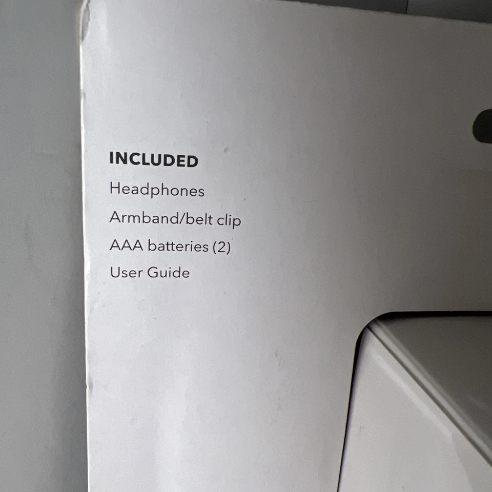 Insignia Armband Radio NS-R5111A AM/PM Digital Tuner Stereo Portable Jogging NEW - Image 3 of 4