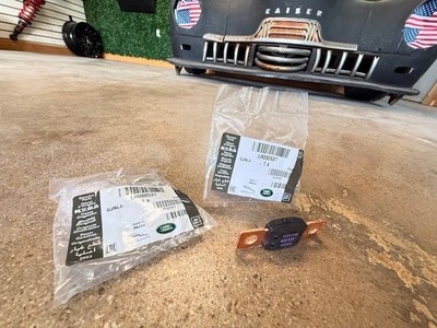 (2) MEGA FUSE RANGE ROVER LAND ROVER LR080537 - SAME AS DEALER oem