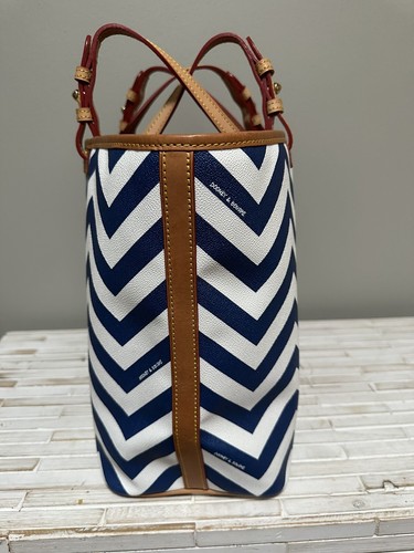 Dooney & Bourke Signature Logo Navy Chevron Vachetta Leather Large Shopper Tote - Bild 10 von 13