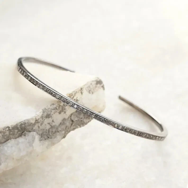 Brazalete Brazalete Abierto Minimalista Apilable Plata de Ley 925 Diamante Pavé Natural Foto 2 de 4