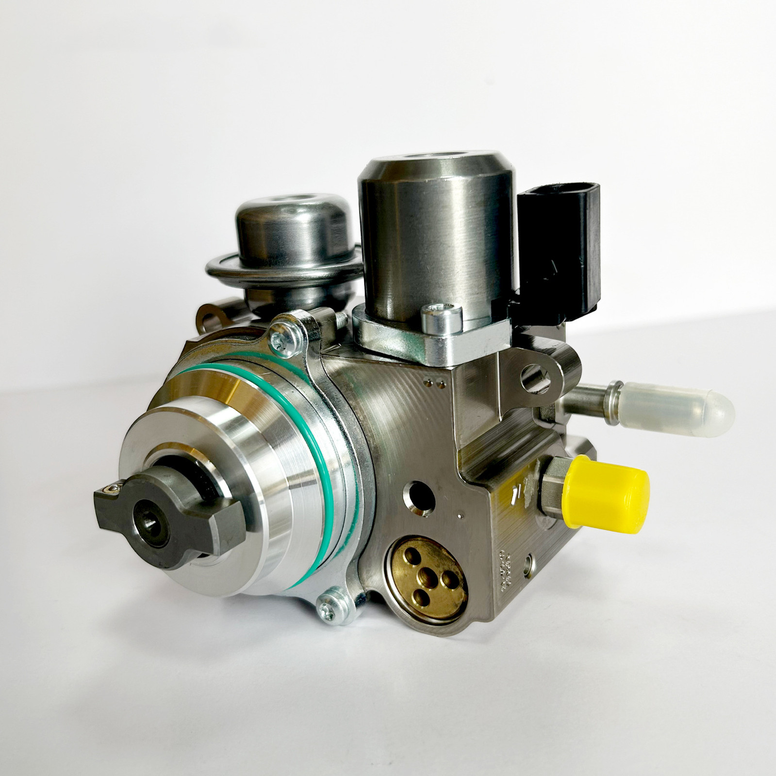 For 11-12 MINI Cooper S&JCW R56 R57 R58 1.6T 13517592429 High Pressure Fuel Pump