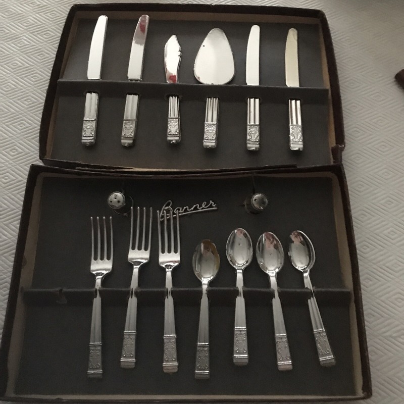 Vintage BANNER Child's Doll Play Set Flatware Serving Ware Set MCM Plastic 1950