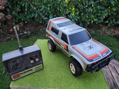 Nikko TECHNOTOY RC Toyota Pickup CALIFORNIA von 1982 Allrad mit Differential