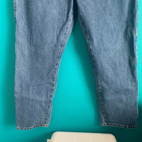 Maverick Regular Fit Straight Leg Jeans Men's Size 36X30 Med Wash - Picture 2 of 4